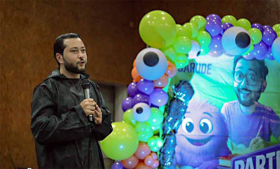 Jarude realiza Aulão de Halloween e reúne centenas de estudantes em noite de aprendizado e diversão