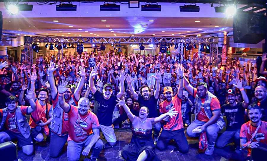 Abertura da Comic Nerd reúne centenas de fãs de Dragon Ball e movimenta economia criativa