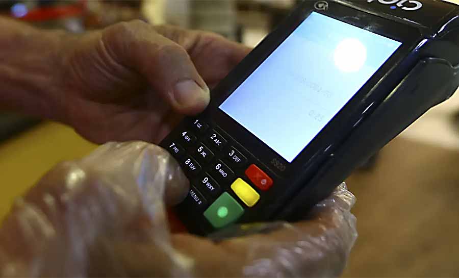 BC: bandeira de cartão terá de pagar transações em caso de falhas