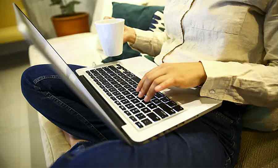 Proporção de quem estava em home office recua em 2024 e chega a 7,9%