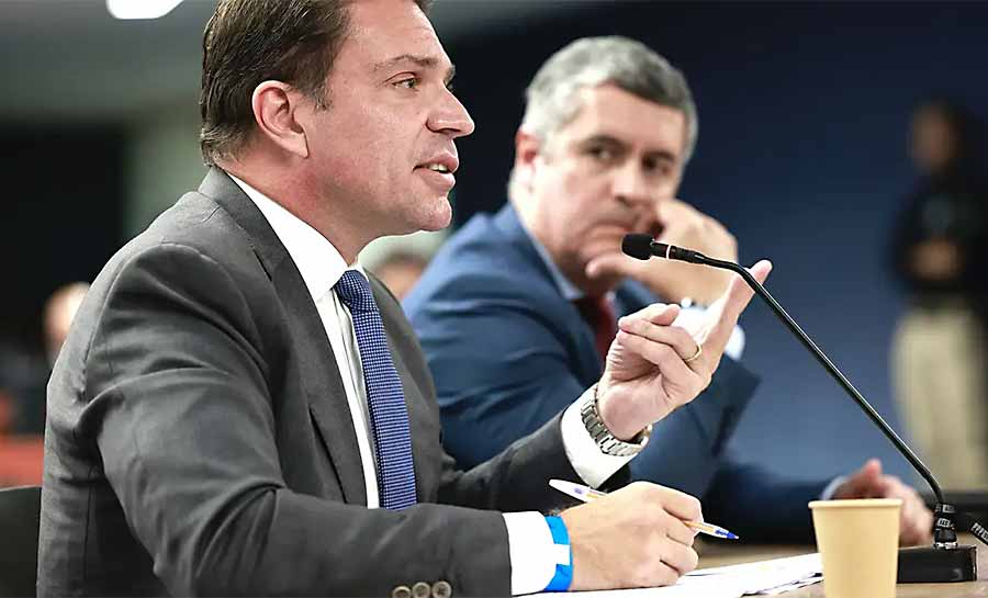 Moraes determina prisão de Ramagem após deputado ser visto em Miami