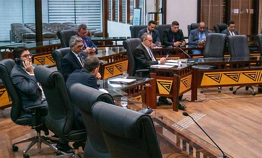 Aleac aprova pacotão de projetos, moções e títulos de cidadão acreano nesta quarta-feira