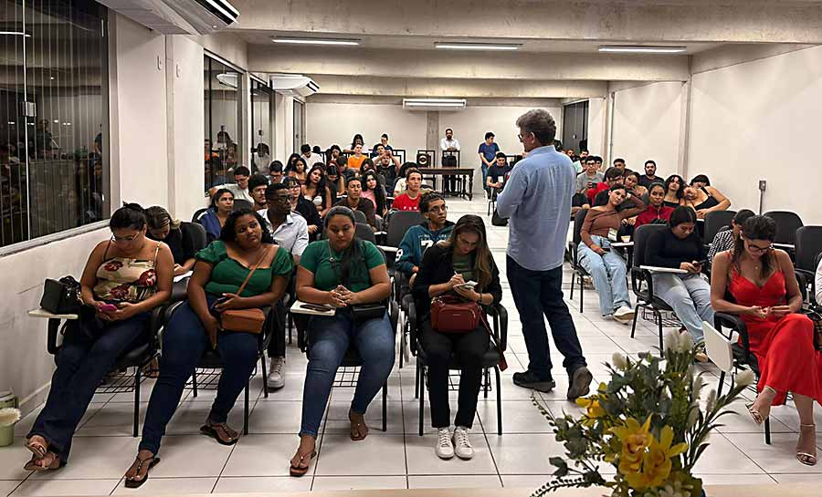 Sistema OCB destaca avanços do cooperativismo e reforça parceria estratégica com a academia na Semana de Economia da UFAC