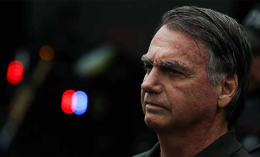 PL suspende atividades partidárias e salário de Bolsonaro