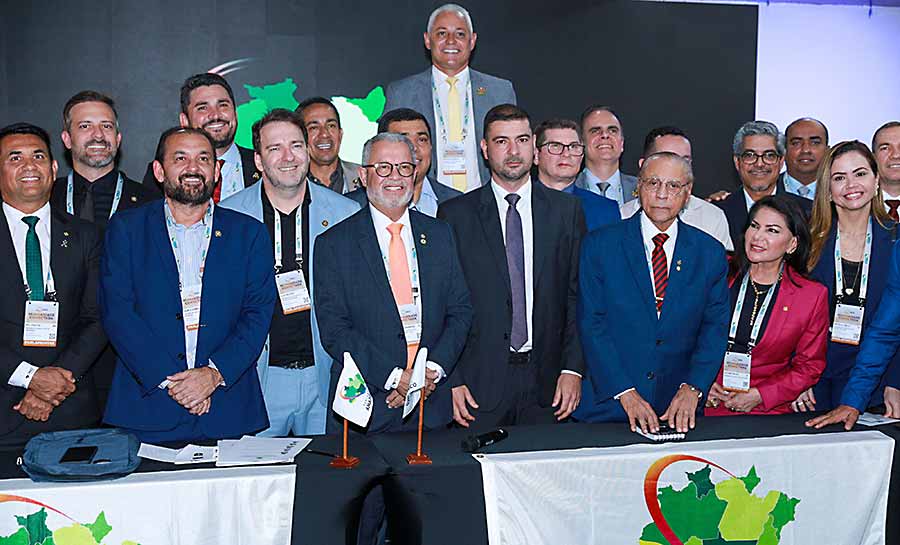 Nicolau Júnior participa da eleição do Parlamento Amazônico durante Conferência da Unale, em Bento Gonçalves