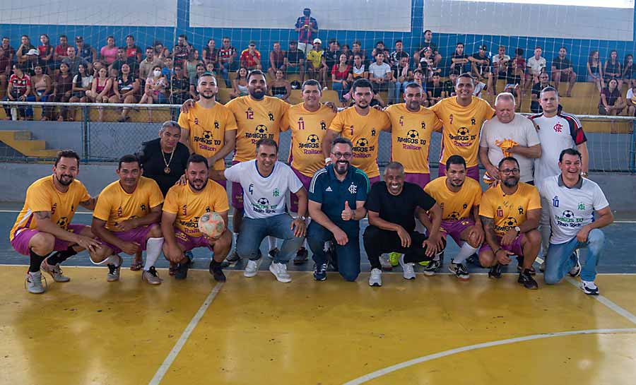 Alan Rick anuncia 240 vagas gratuitas para escolinha do ex-lateral do Flamengo Léo Moura em Feijó e celebra assinatura de ordens de serviço para obras no Parque Buritizal