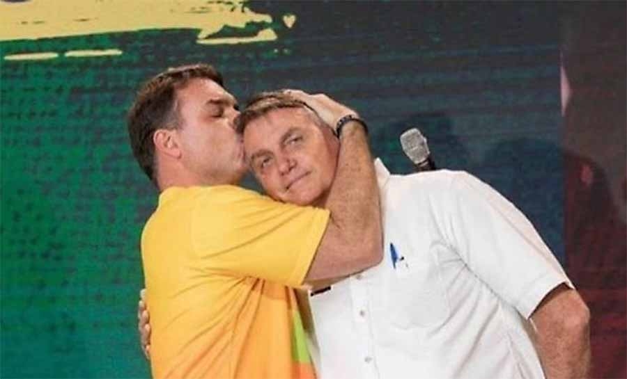 Após indicação do pai, Flávio diz que negociará anistia